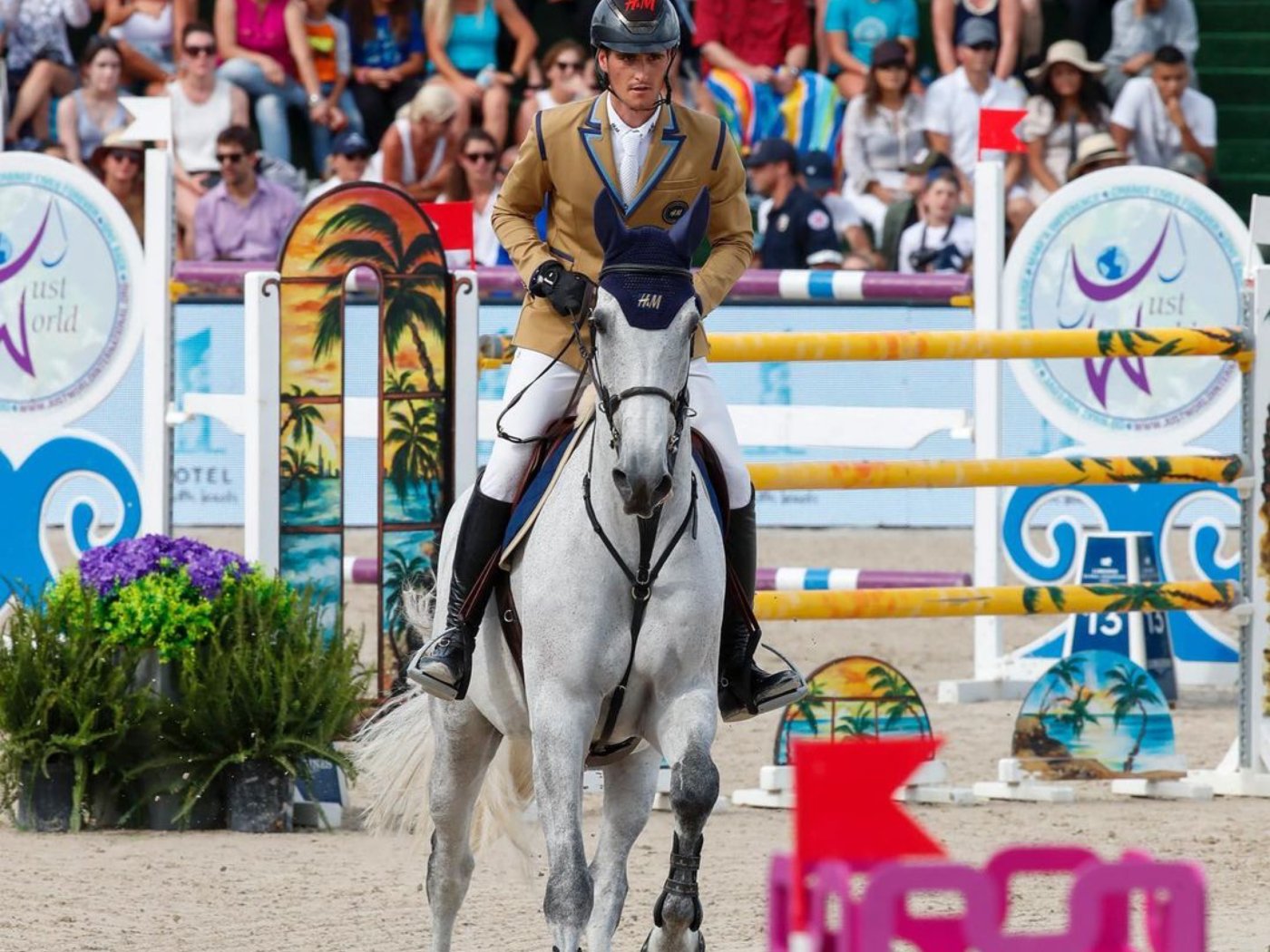 Olivier s participation in LGCT of Miami and Mexico Philippaerts